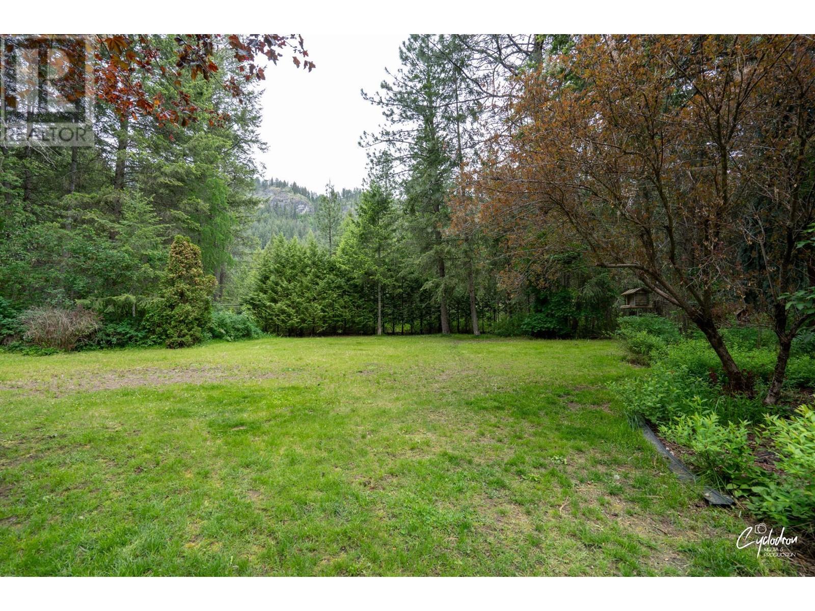 450 River  W Drive, Christina Lake, British Columbia  V0H 1E0 - Photo 66 - 2477120