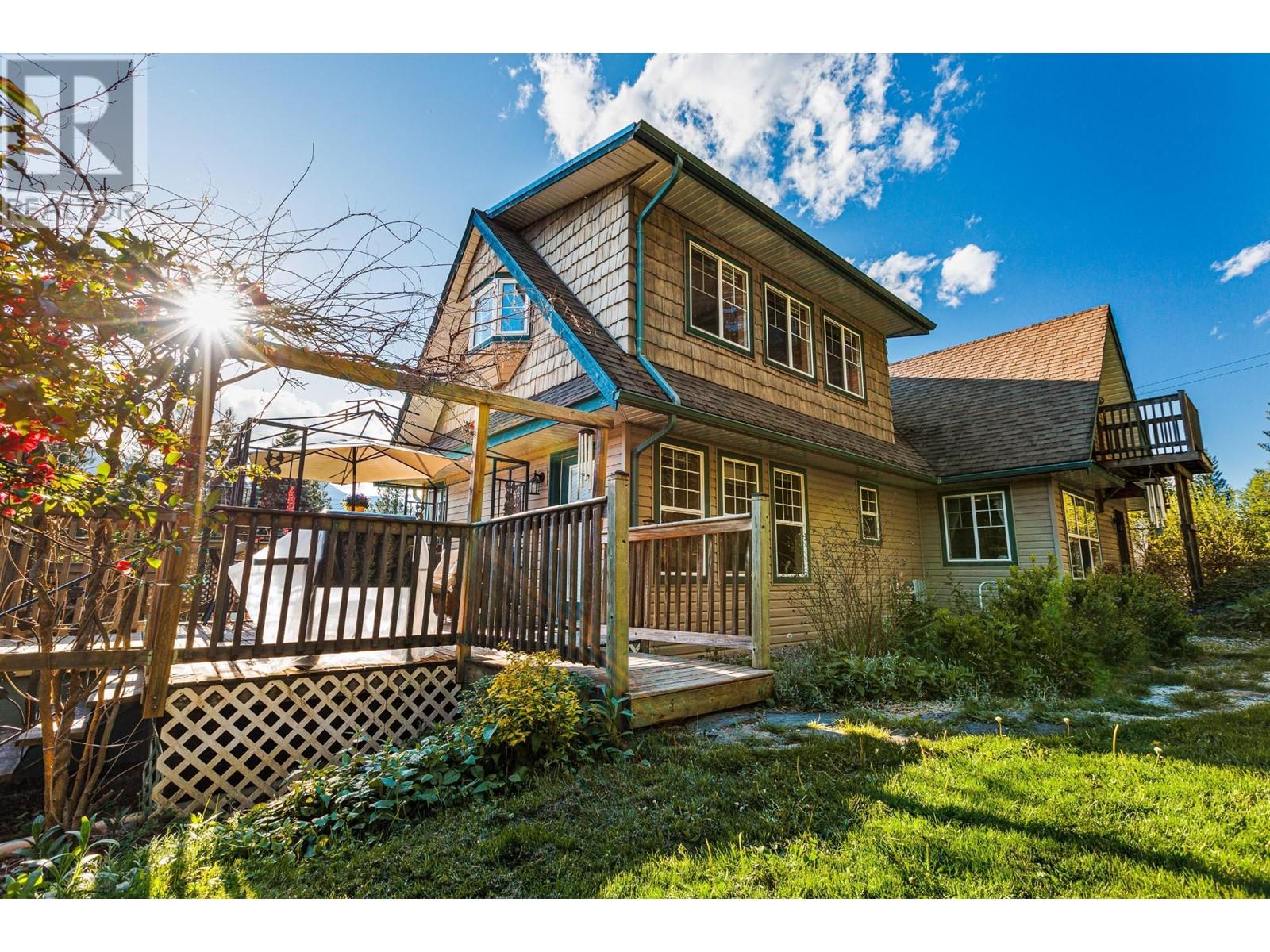 1420 Ainsworth Avenue, Riondel, British Columbia  V0B 2B0 - Photo 7 - 2477153