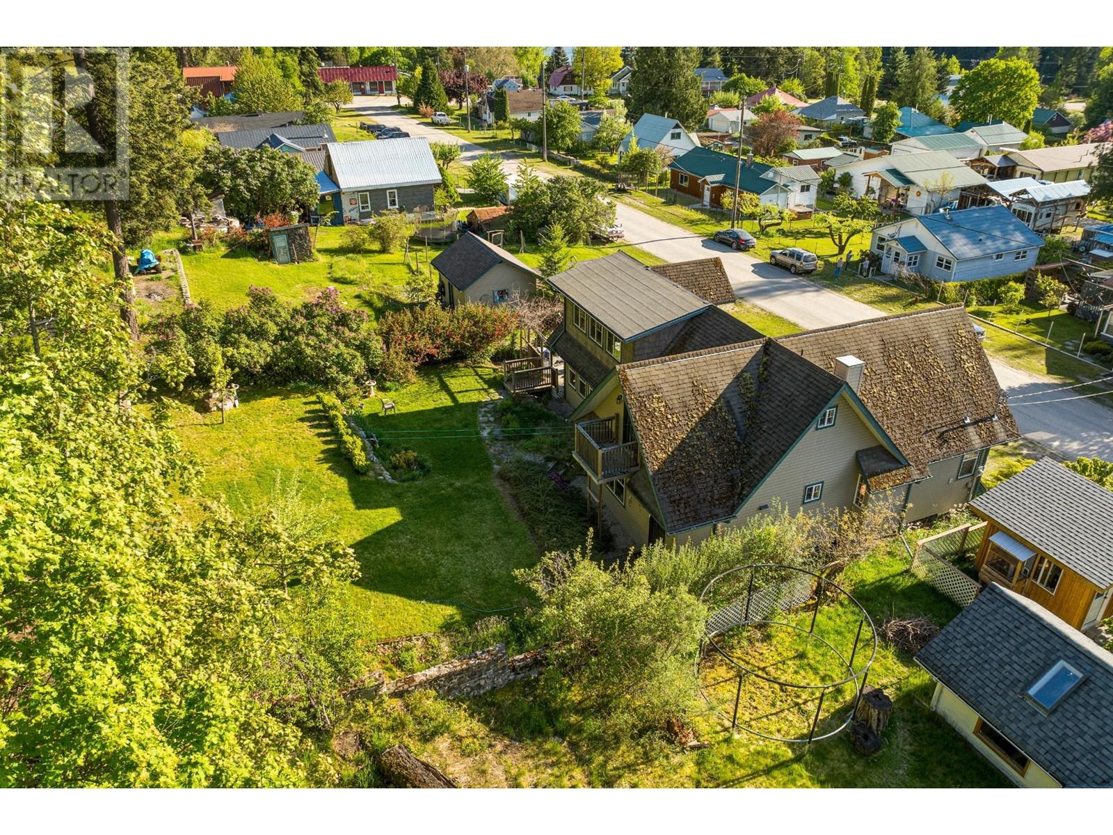 1420 Ainsworth Avenue, Riondel, British Columbia  V0B 2B0 - Photo 14 - 2477153