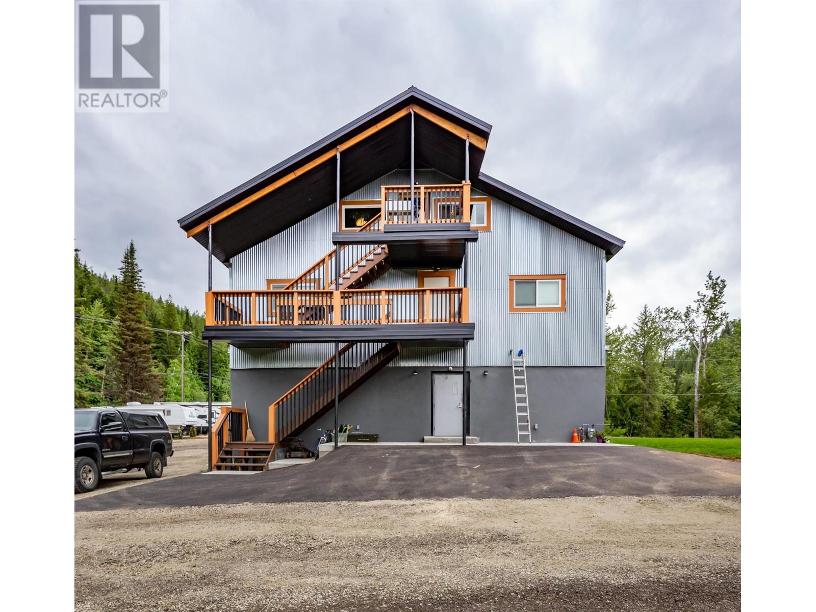 3915 Old Red Mountain   Road, Rossland, British Columbia  V0G 1Y0 - Photo 7 - 2477215