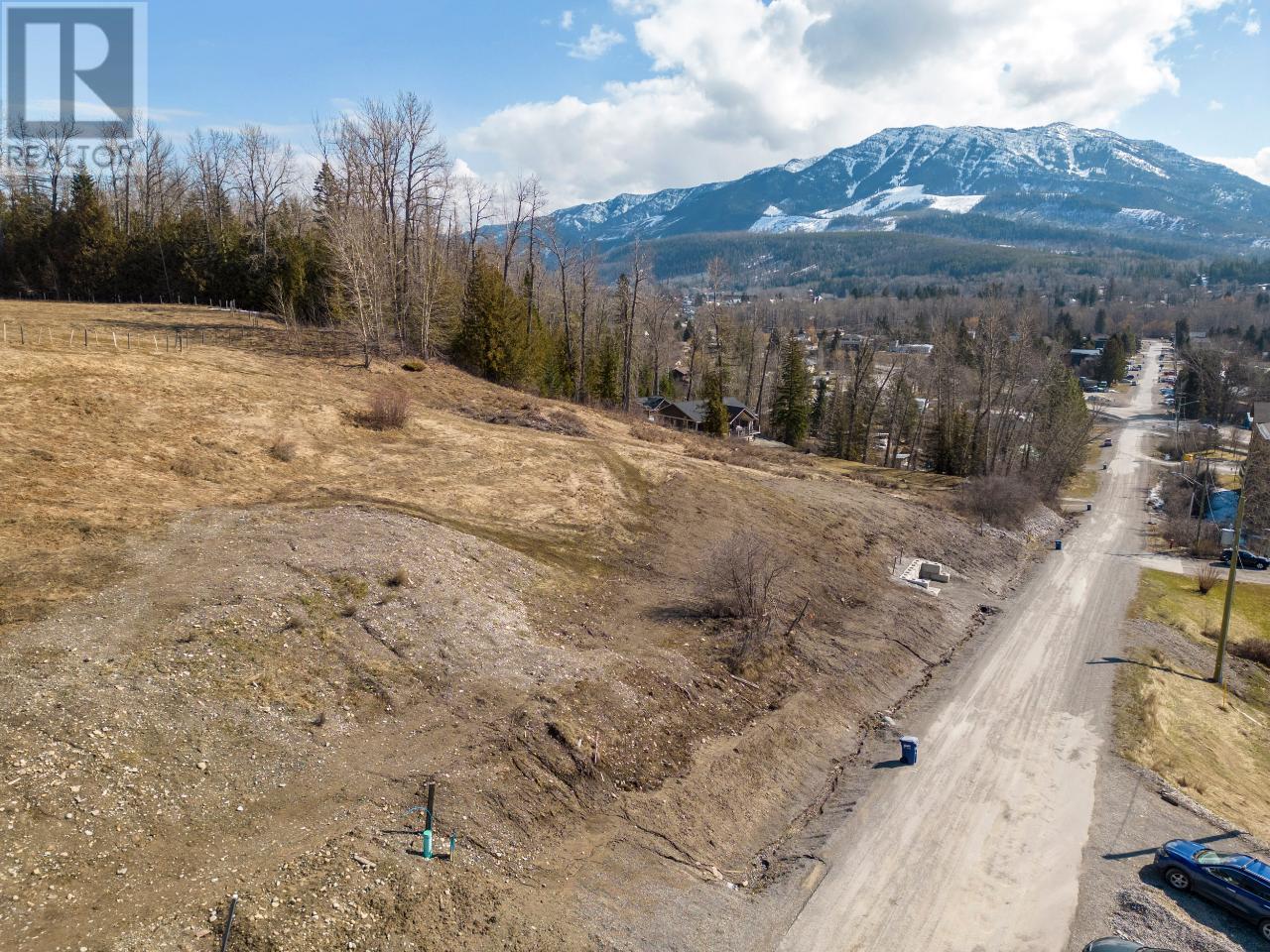 1653 Mcleod Avenue, Fernie, British Columbia  V0B 1M1 - Photo 10 - 2477374