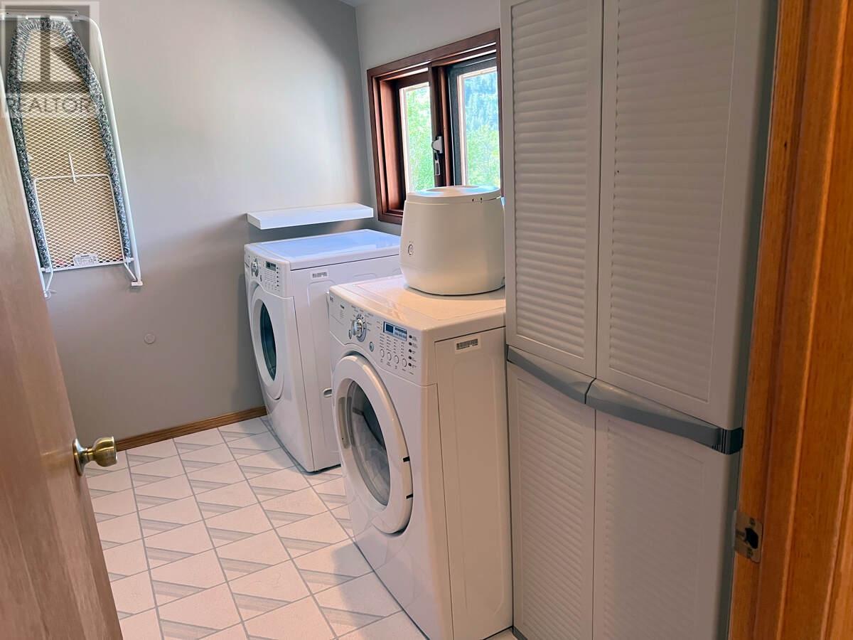 2719 Davidson Road, Shoreacres, British Columbia  V1N 4P9 - Photo 16 - 2477512