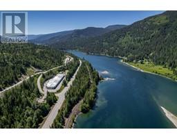 1155 INSIGHT Drive Unit# 15, nelson, British Columbia