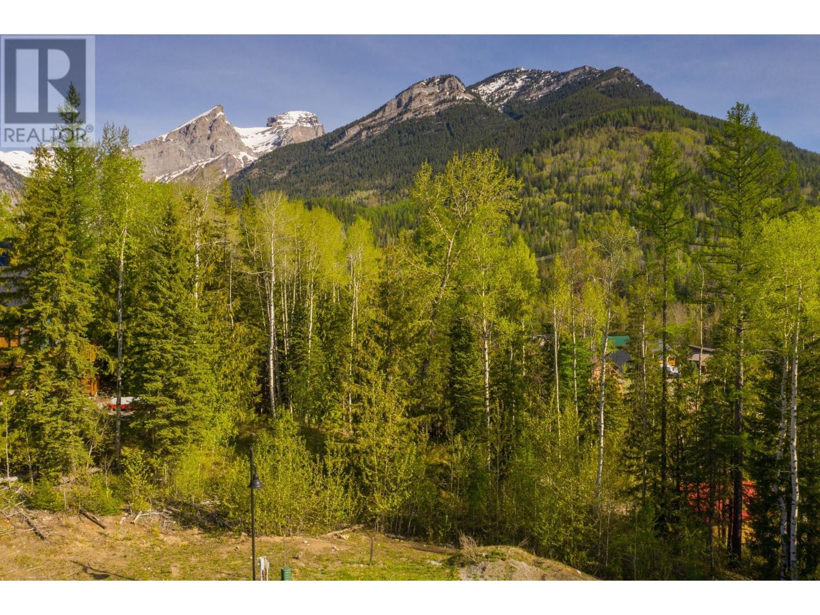 9 ALPINE TRAIL Place, Fernie, British Columbia