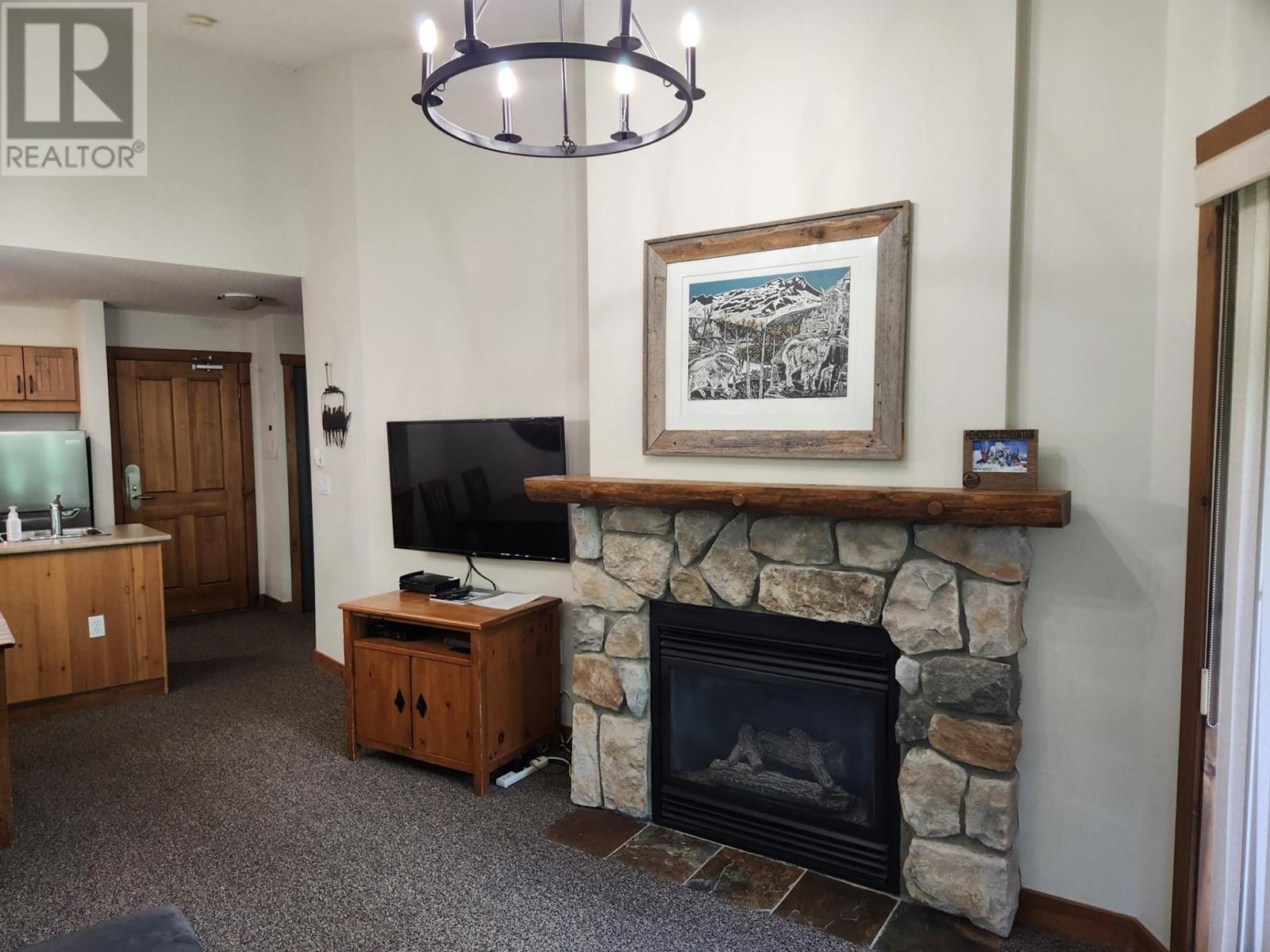 2090 SUMMIT Drive Unit# 151 Panorama