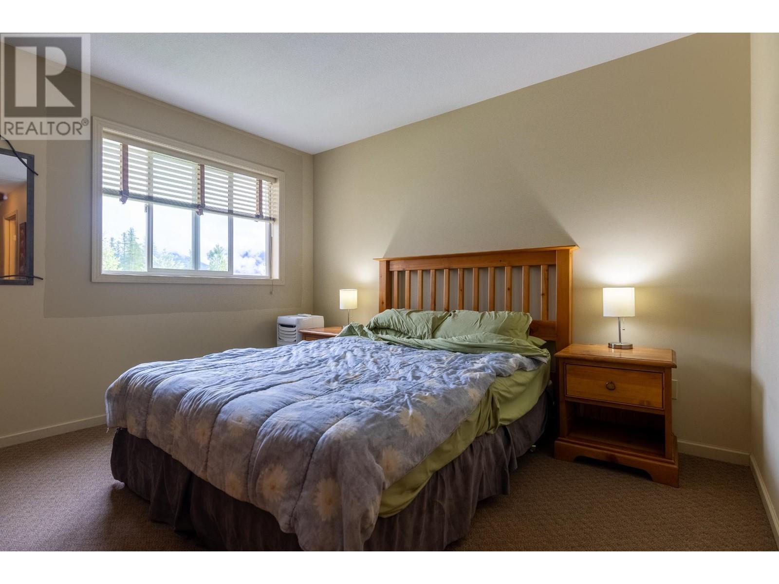 4559 TIMBERLINE  Crescent Unit# 324 Fernie