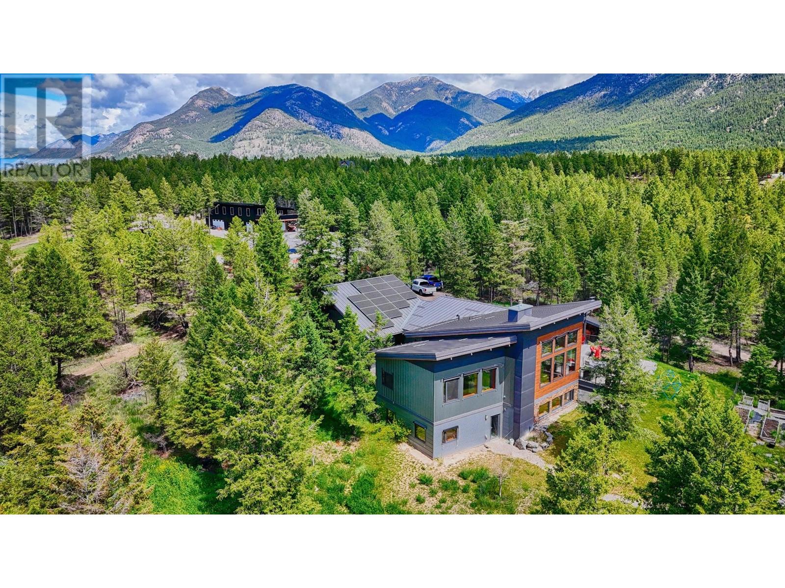 2160 Kootenay 3 Road, Windermere, British Columbia  V0B 2L1 - Photo 64 - 2477937