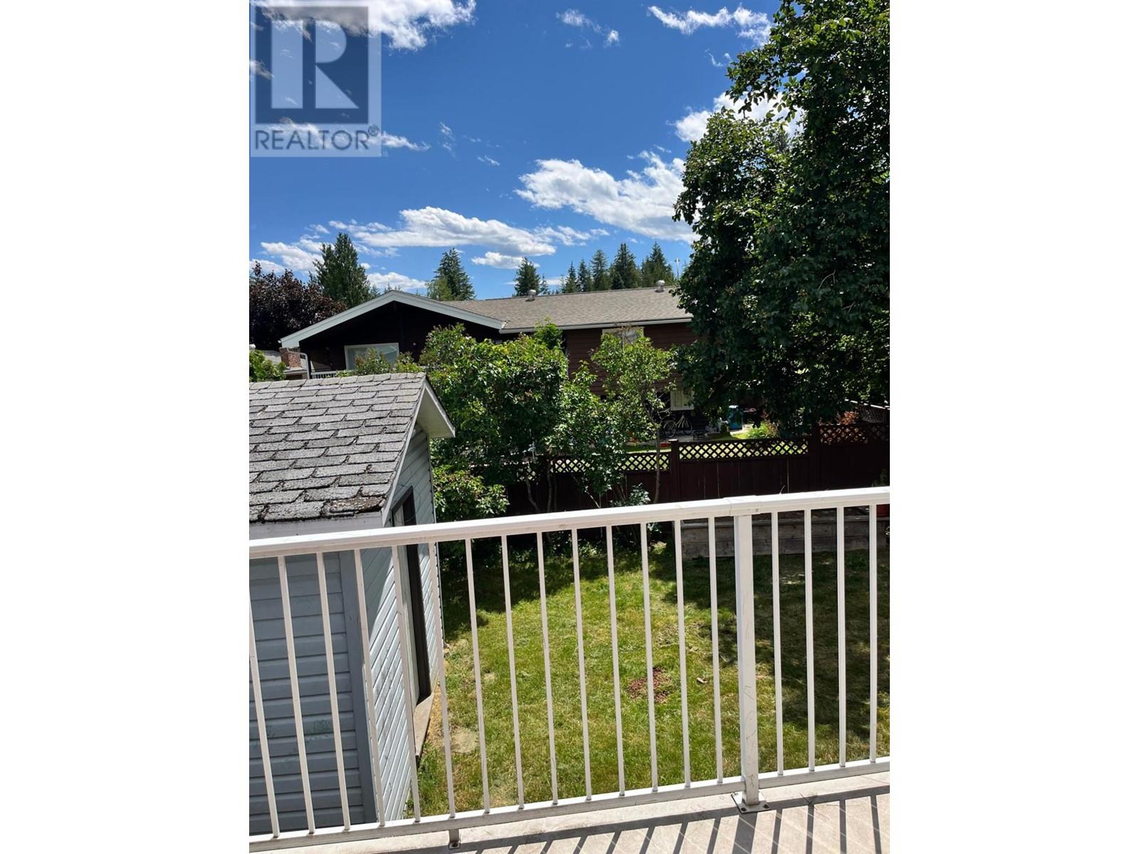 1430 HIGHLAND  Drive Castlegar