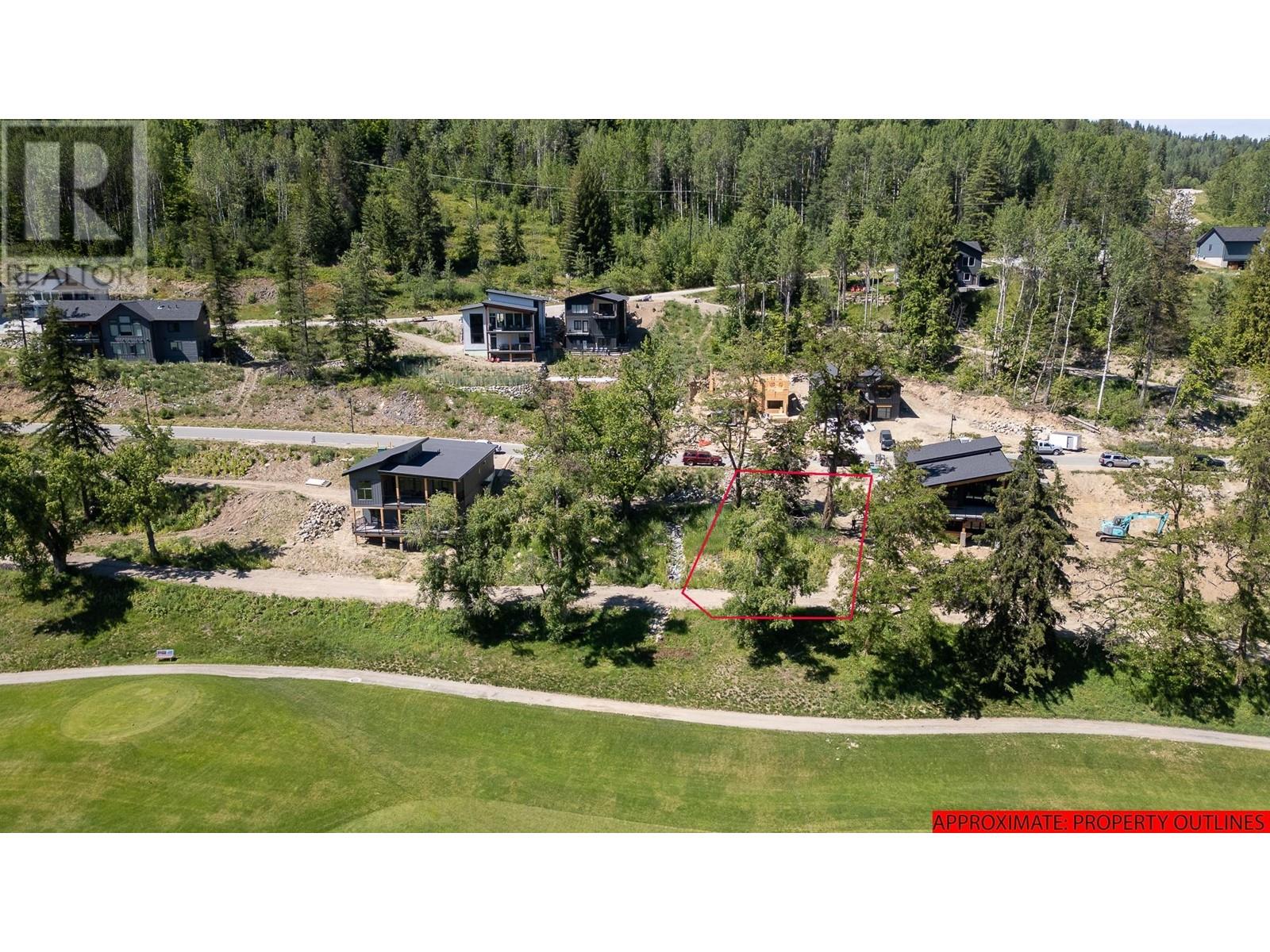 Property at 457 COPPER Road image 4