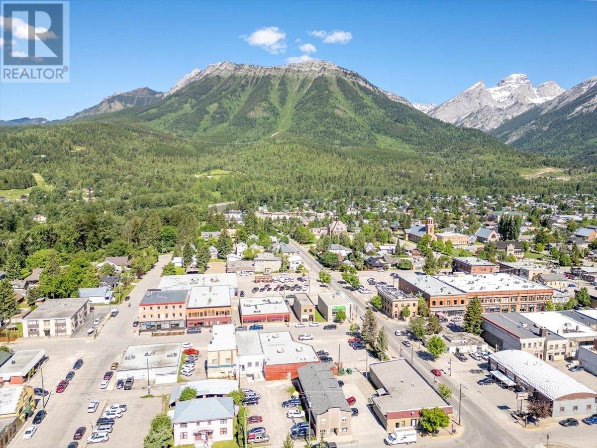 321 2nd Avenue, Fernie, British Columbia  V0B 1M0 - Photo 55 - 2478079