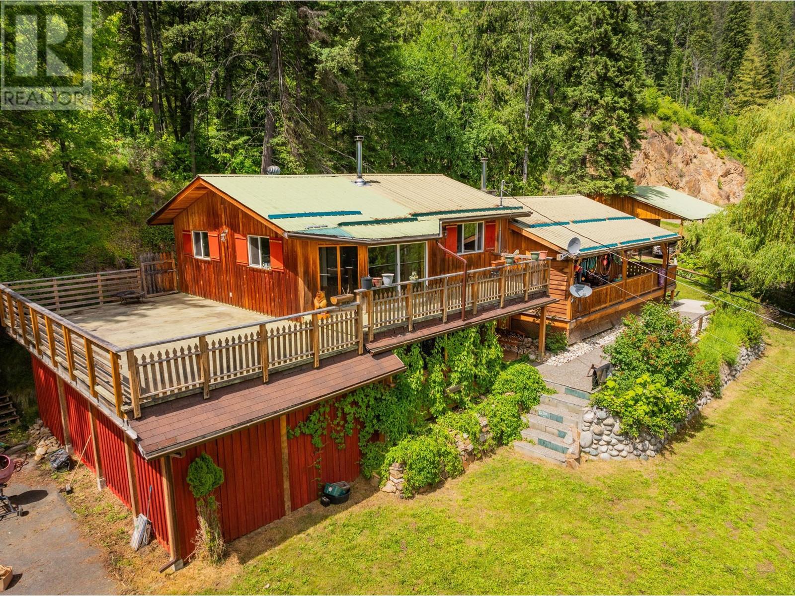 317 BRENNAND  Street Kaslo