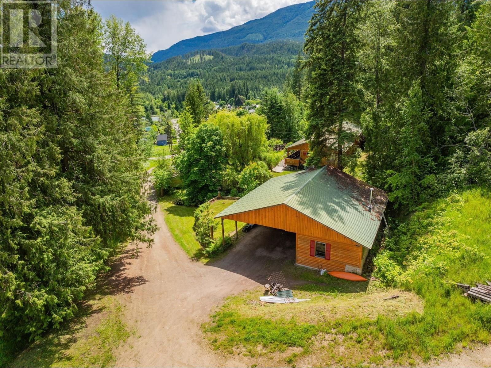 317 BRENNAND  Street Kaslo