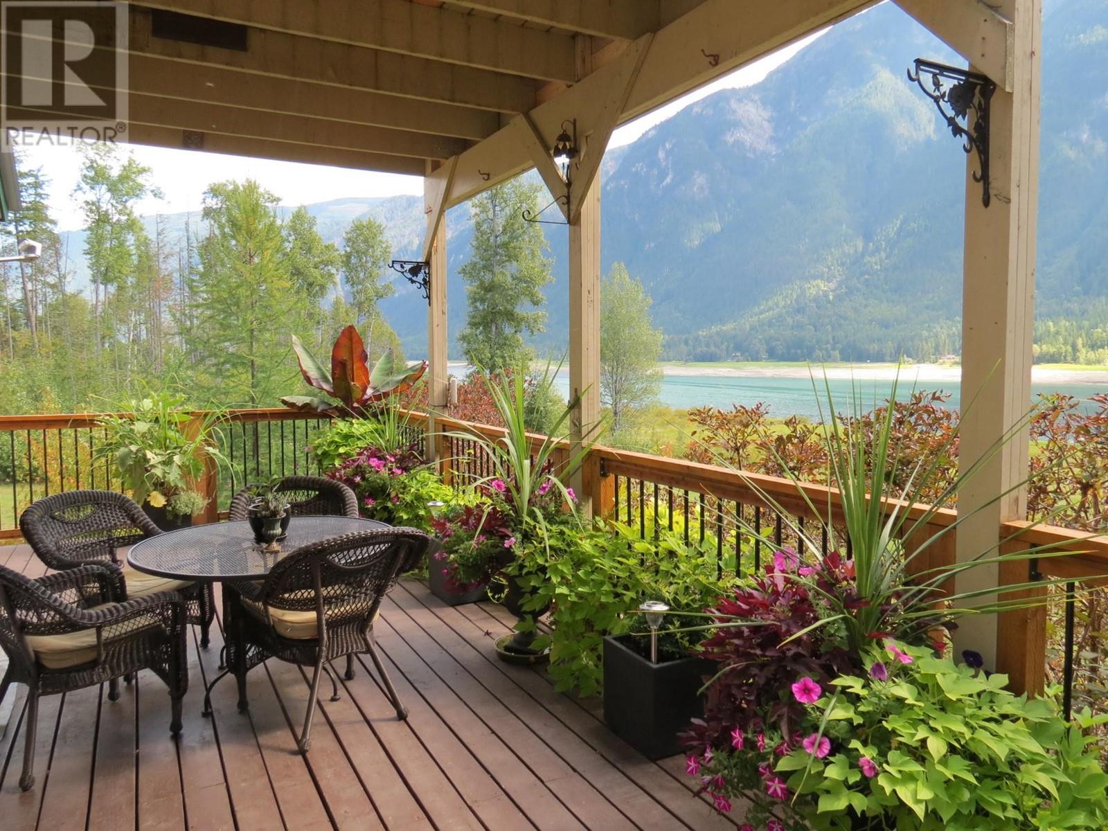 240 ARROW PARK DEMARS  Road Nakusp