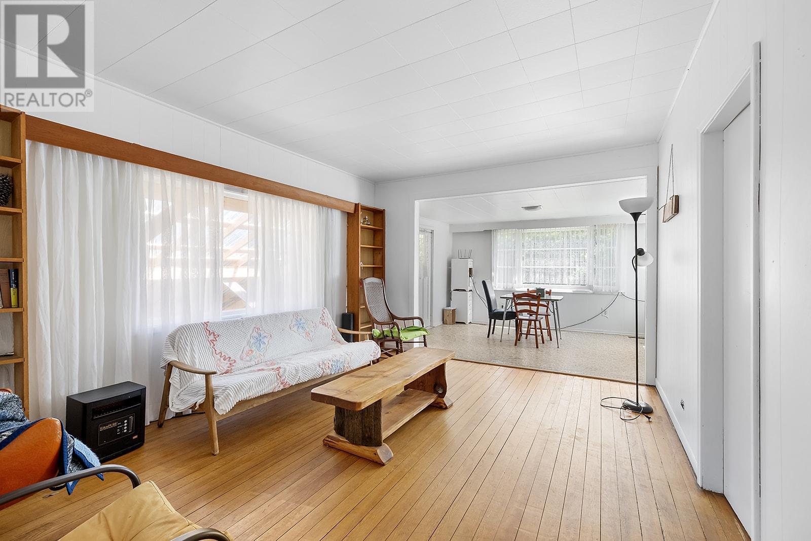 15781 Peters Road, Crawford Bay, British Columbia  V0B 1E0 - Photo 45 - 2478206