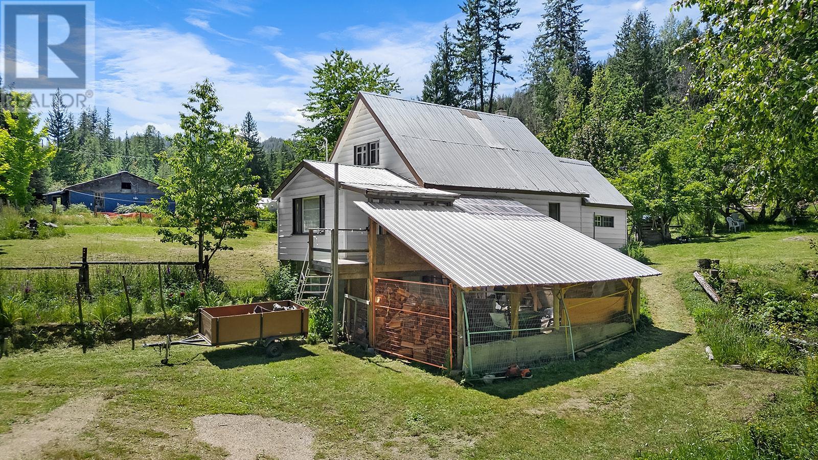 15781 Peters Road, Crawford Bay, British Columbia  V0B 1E0 - Photo 51 - 2478206