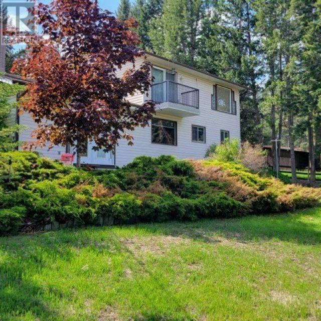 380 Ivy Road, Cranbrook, British Columbia  V1C 6W6 - Photo 2 - 2478352
