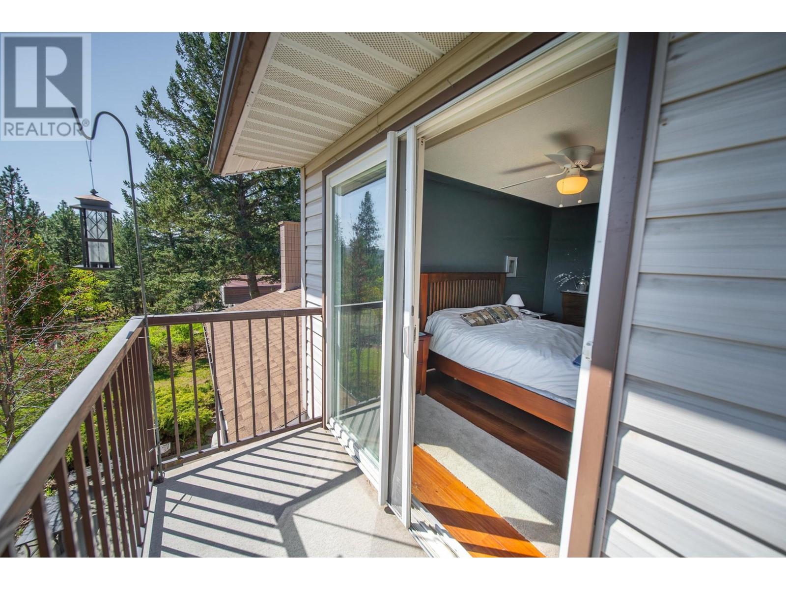 380 Ivy Road, Cranbrook, British Columbia  V1C 6W6 - Photo 17 - 2478352