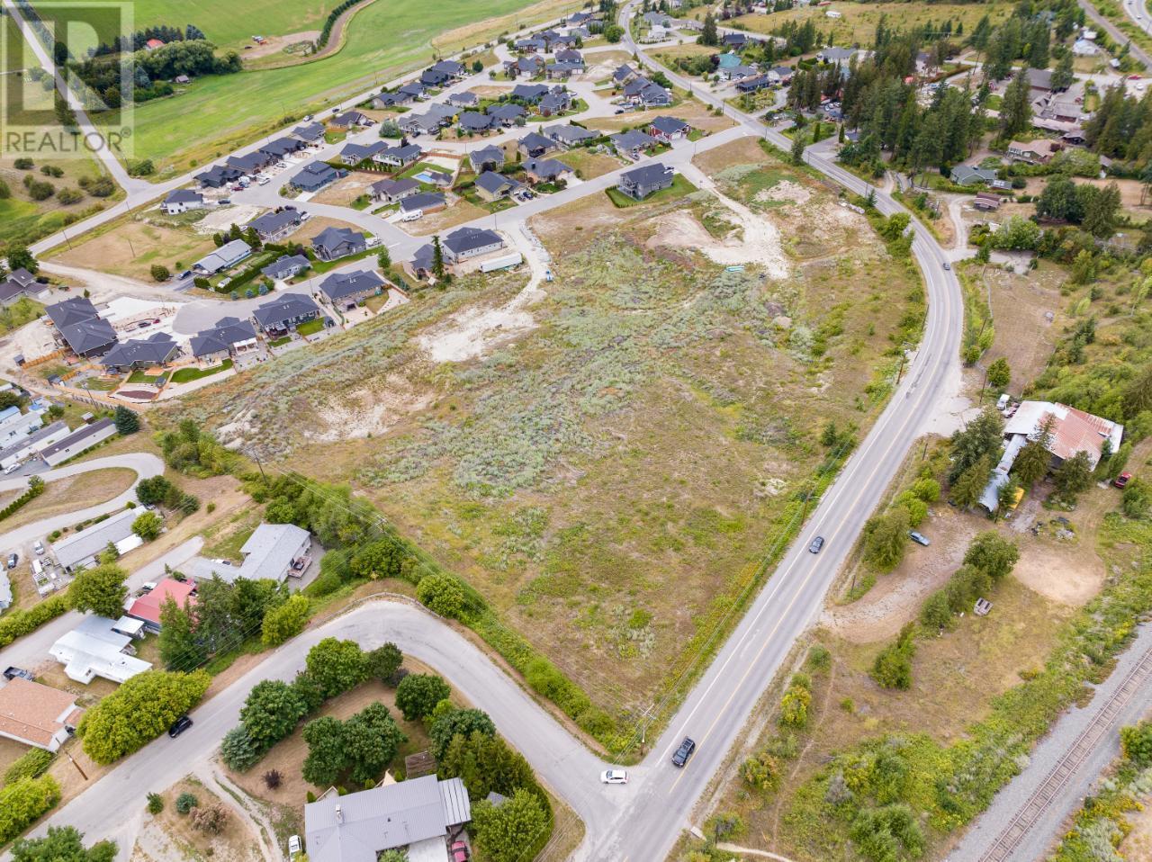 712 Valleyview Drive, Creston, British Columbia  V0B 1G0 - Photo 2 - 2478545