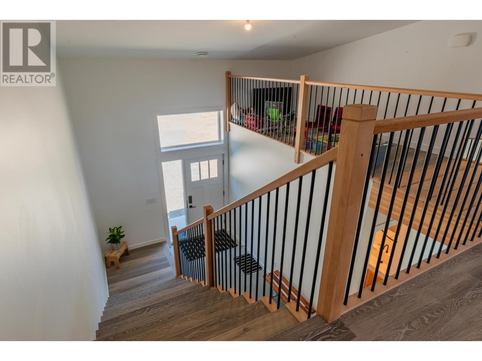 2335 PASS CREEK  Road Castlegar