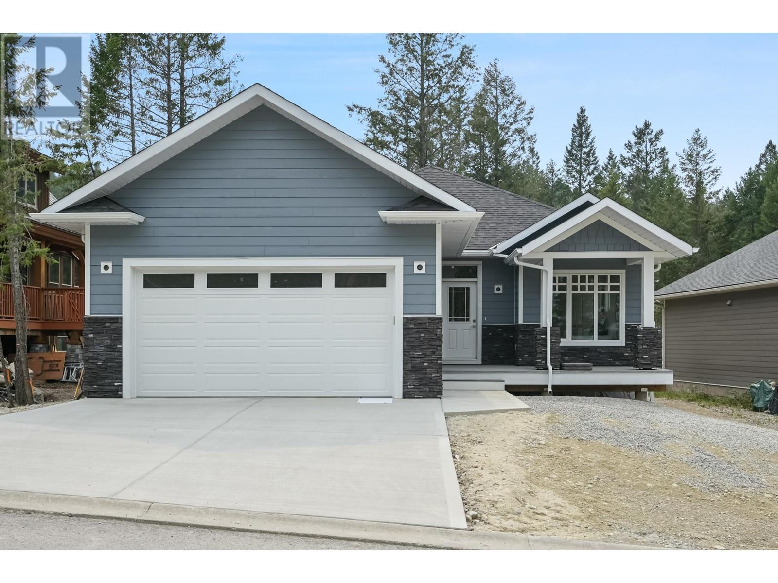 1744 PINE RIDGE MOUNTAIN  Trail Invermere