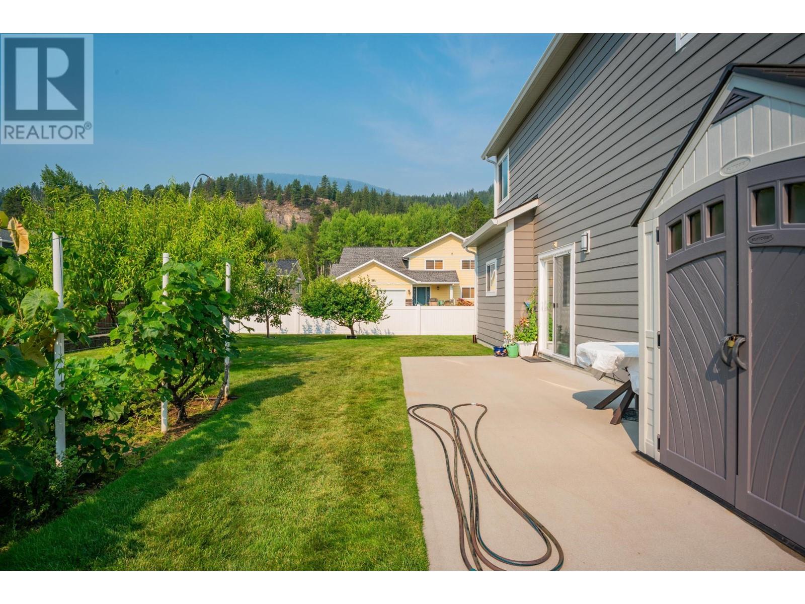 1532 ASPEN  Lane Castlegar