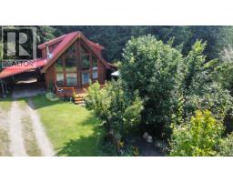 432 BAYLES Road, nakusp, British Columbia