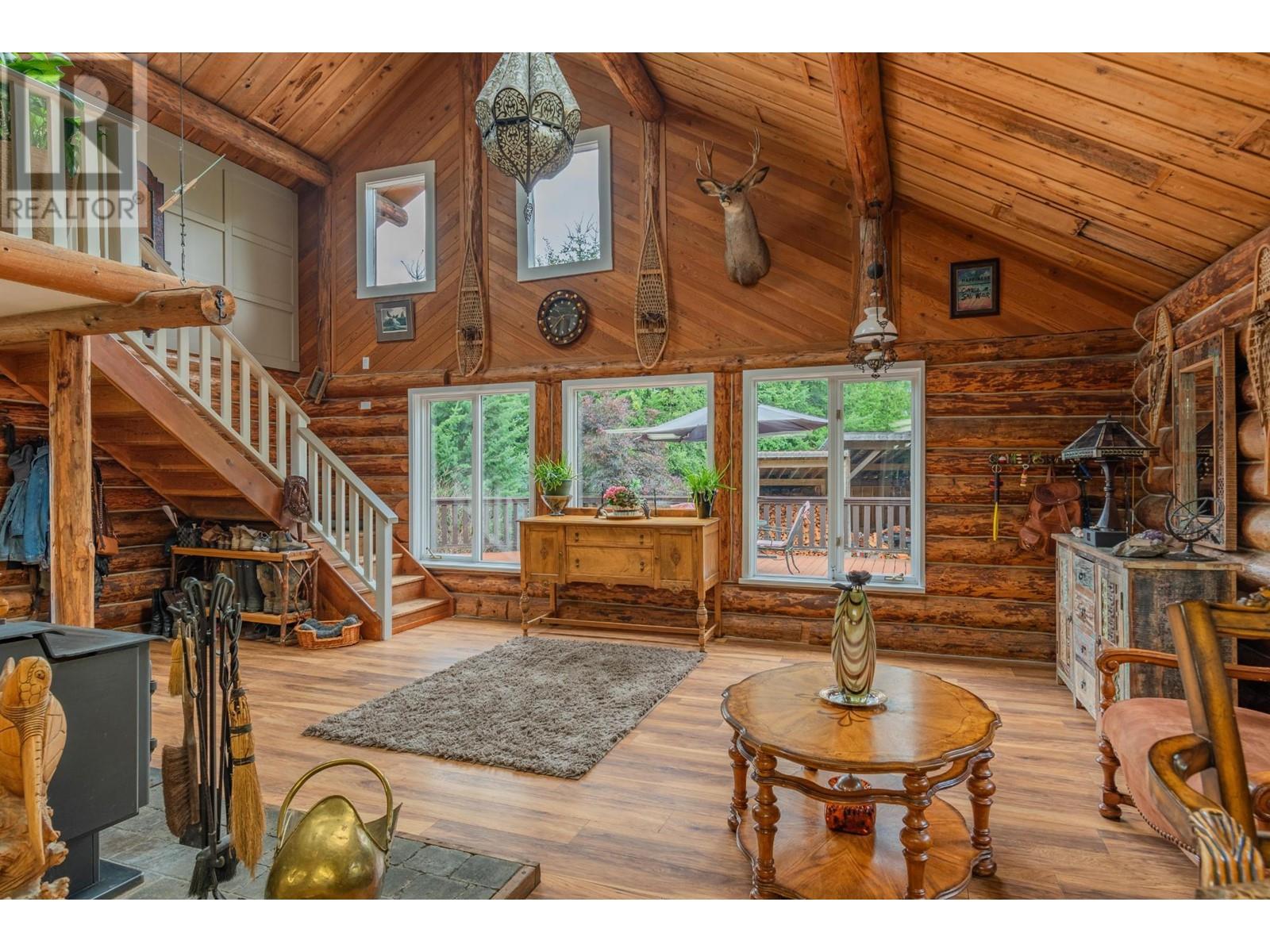 9413 SHUTTY BENCH  Road Kaslo