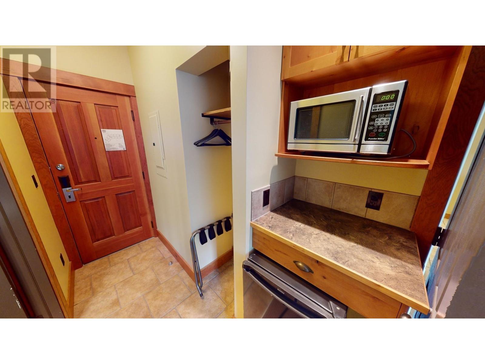 4559 Timberline Crescent Unit# 631c, Fernie, British Columbia  V0B 1M6 - Photo 17 - 2479099