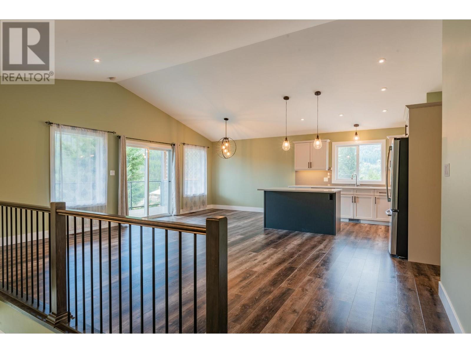 1955 Sandy Road, Castlegar, British Columbia  V1N 4T1 - Photo 22 - 2479159