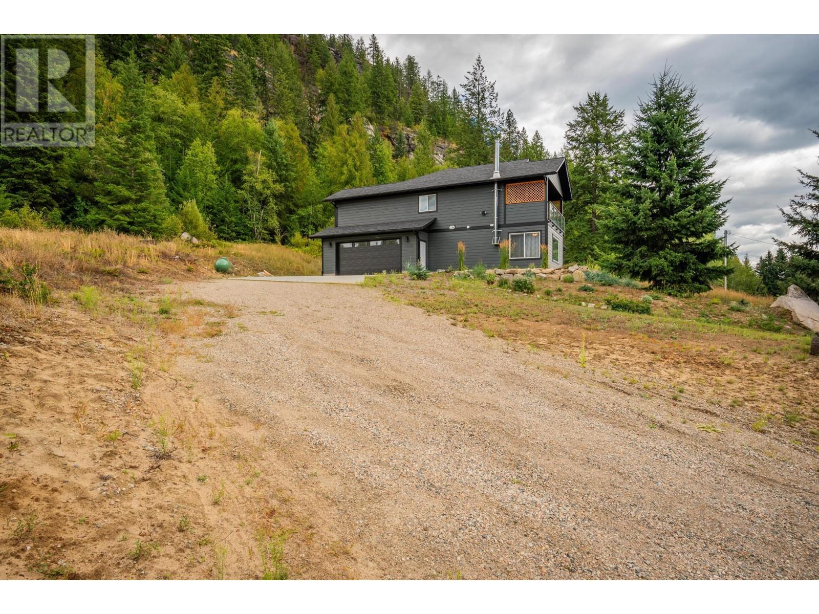 1955 Sandy Road, Castlegar, British Columbia  V1N 4T1 - Photo 5 - 2479159