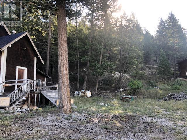4954 Madsen Road, Radium Hot Springs, British Columbia  V0A 1M0 - Photo 6 - 2479433