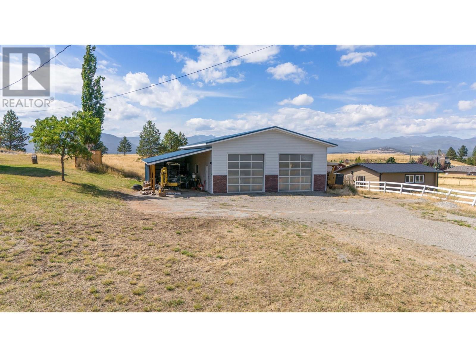 9617 CLEARVIEW Road Cranbrook