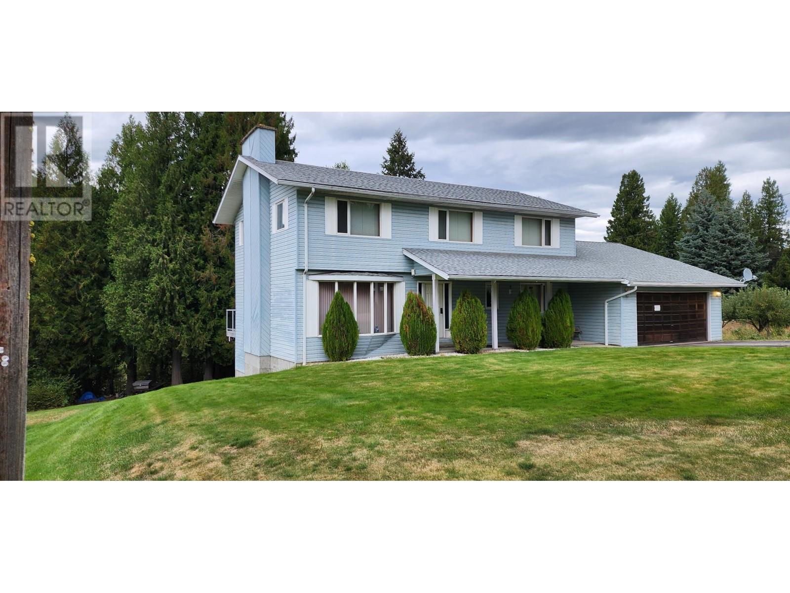 Property at 1975 OLD SALMO Road image 4