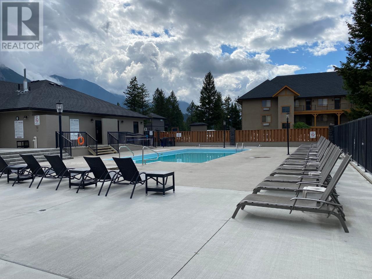 700 BIGHORN  Boulevard Unit# 712 Radium Hot Springs