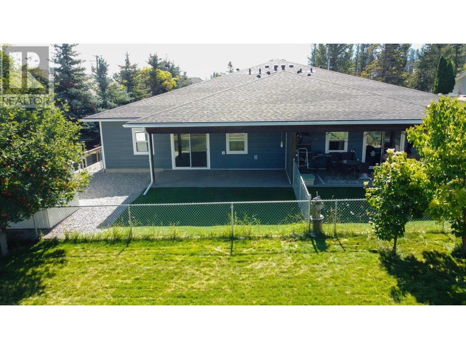 1118 10TH  Street Invermere