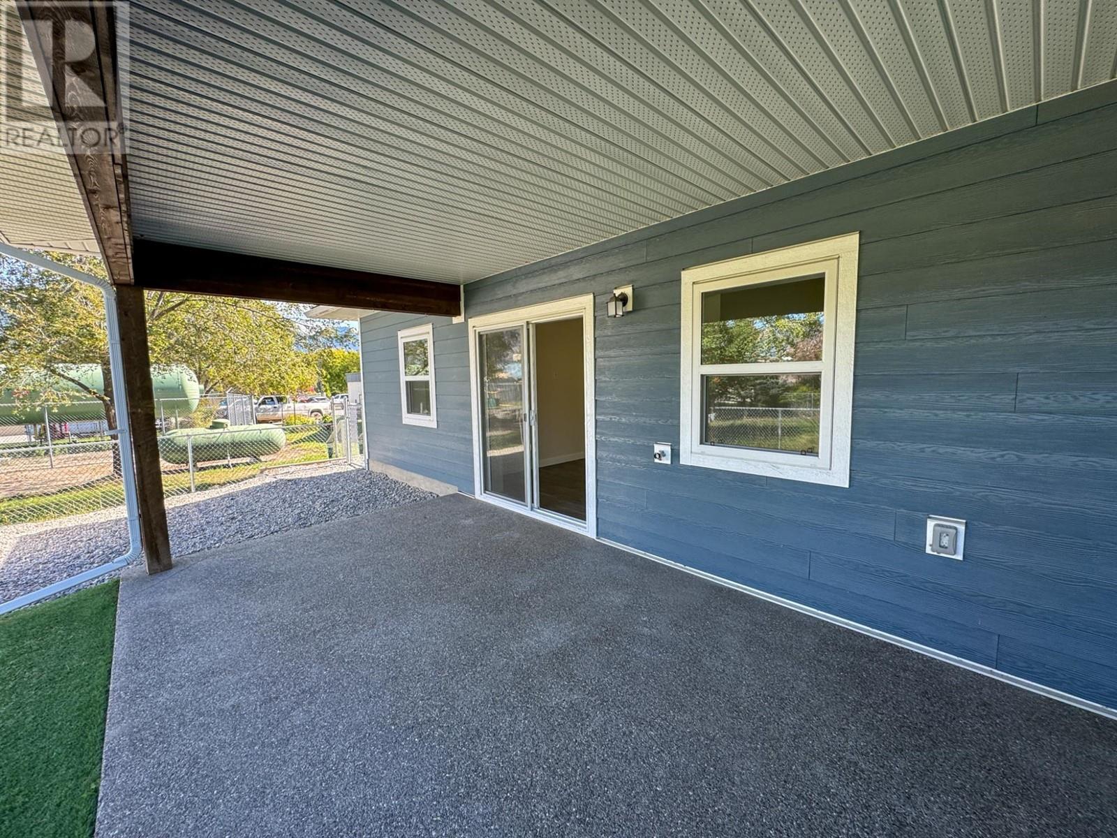 1118 10TH  Street Invermere