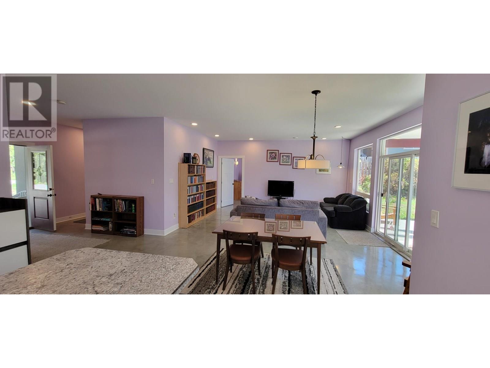 515 9th Avenue, New Denver, British Columbia V0G 1S0 - Photo 11 - 2479679