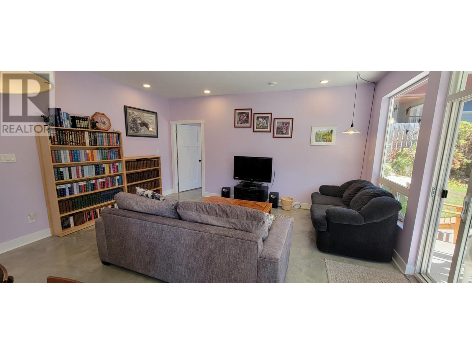 515 9th Avenue, New Denver, British Columbia V0G 1S0 - Photo 10 - 2479679