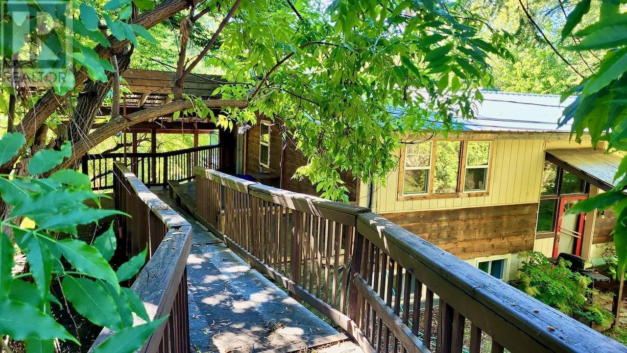 2010 Creek Street, Nelson, British Columbia  V1L 1M7 - Photo 12 - 2479682