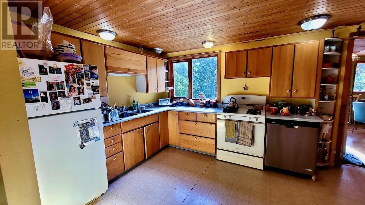 2010 Creek Street, Nelson, British Columbia  V1L 1M7 - Photo 37 - 2479682