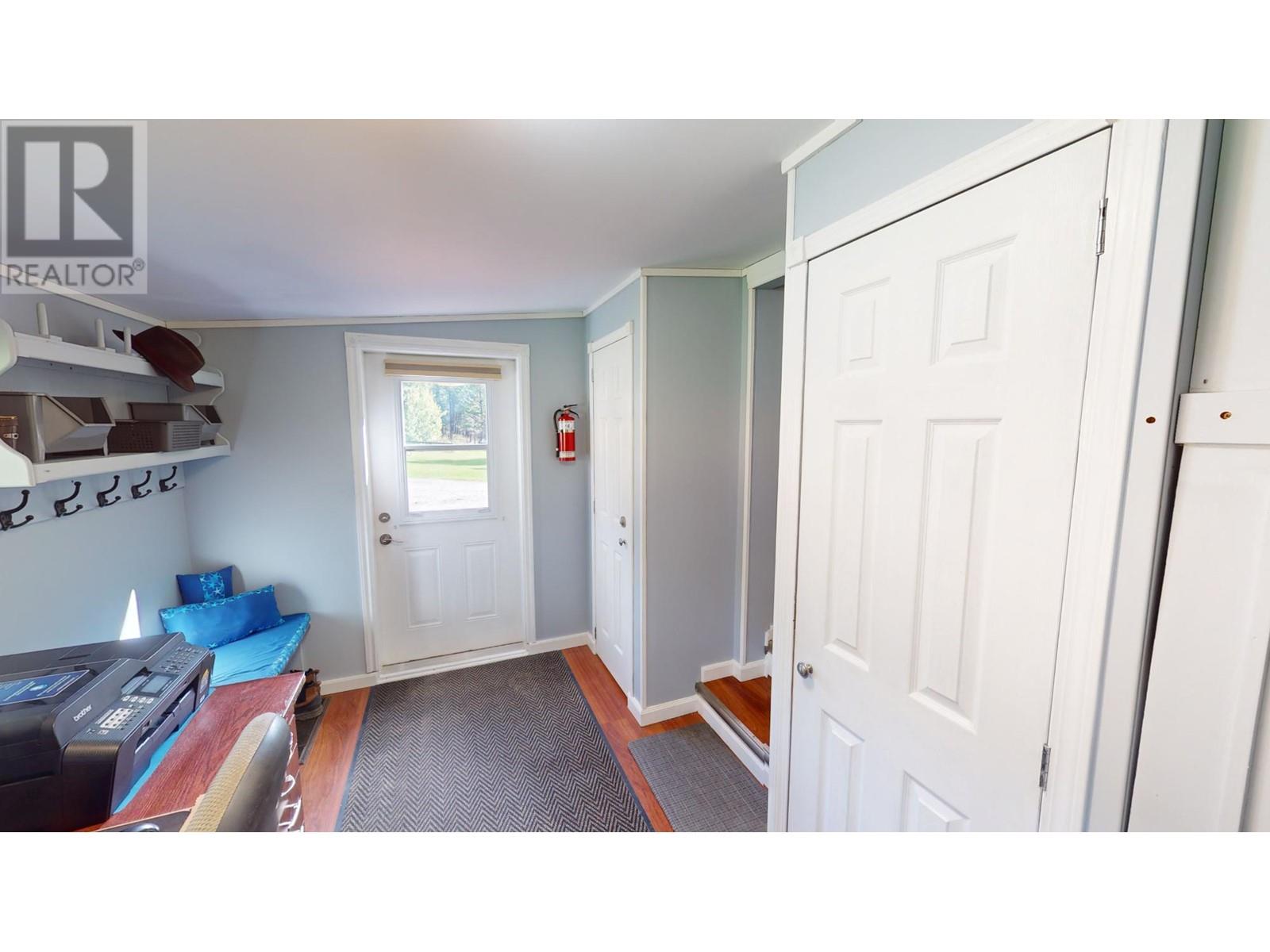 5670 Glenmore Drive, Edgewater, British Columbia  V0A 1E0 - Photo 29 - 2479818