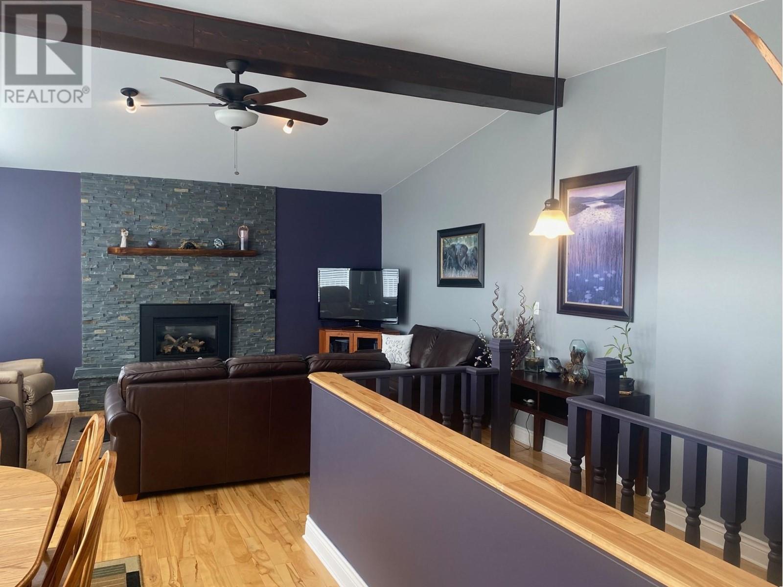 Property at 2849 LABURNUM Drive image 5