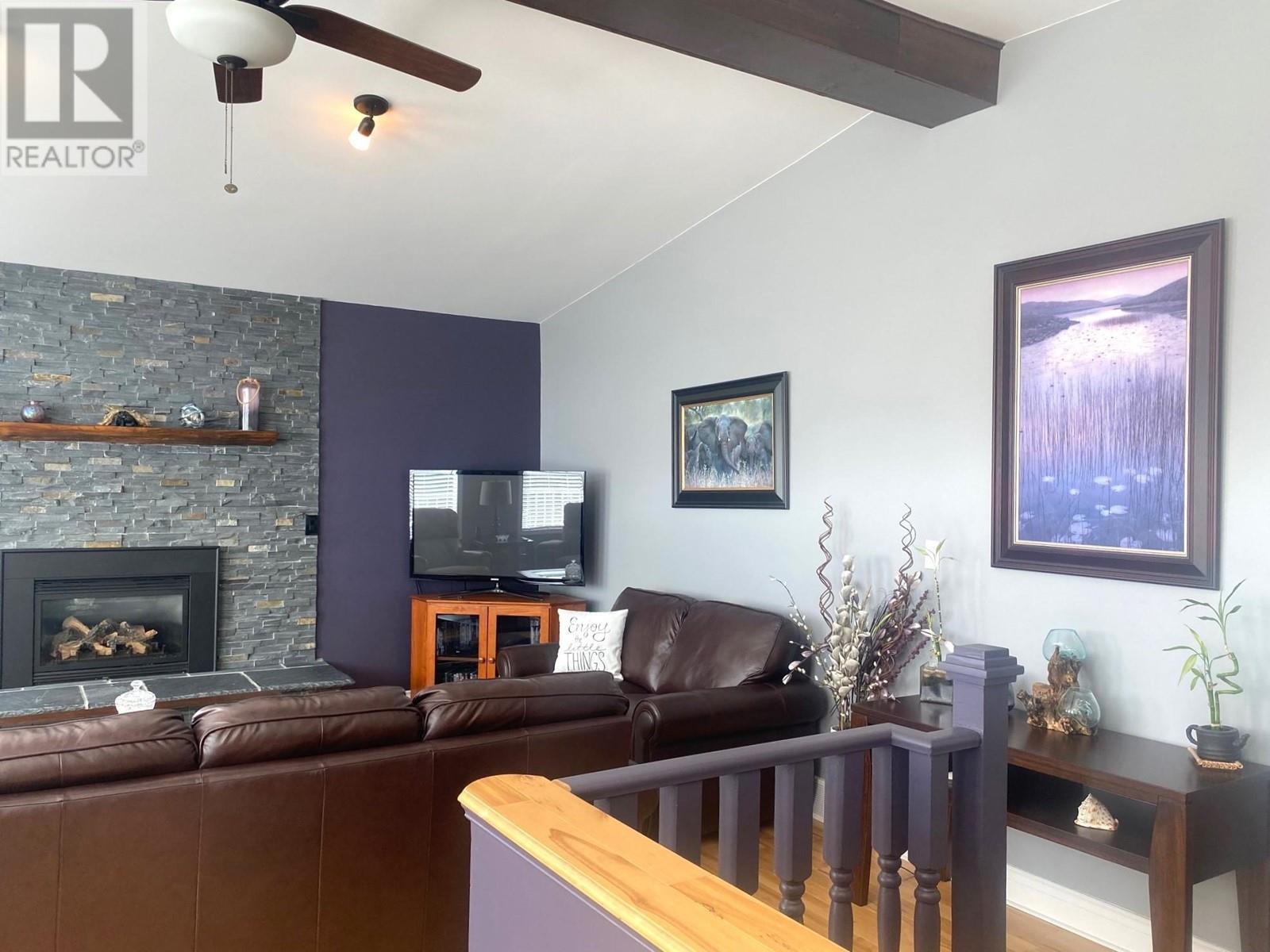 Property at 2849 LABURNUM Drive image 3