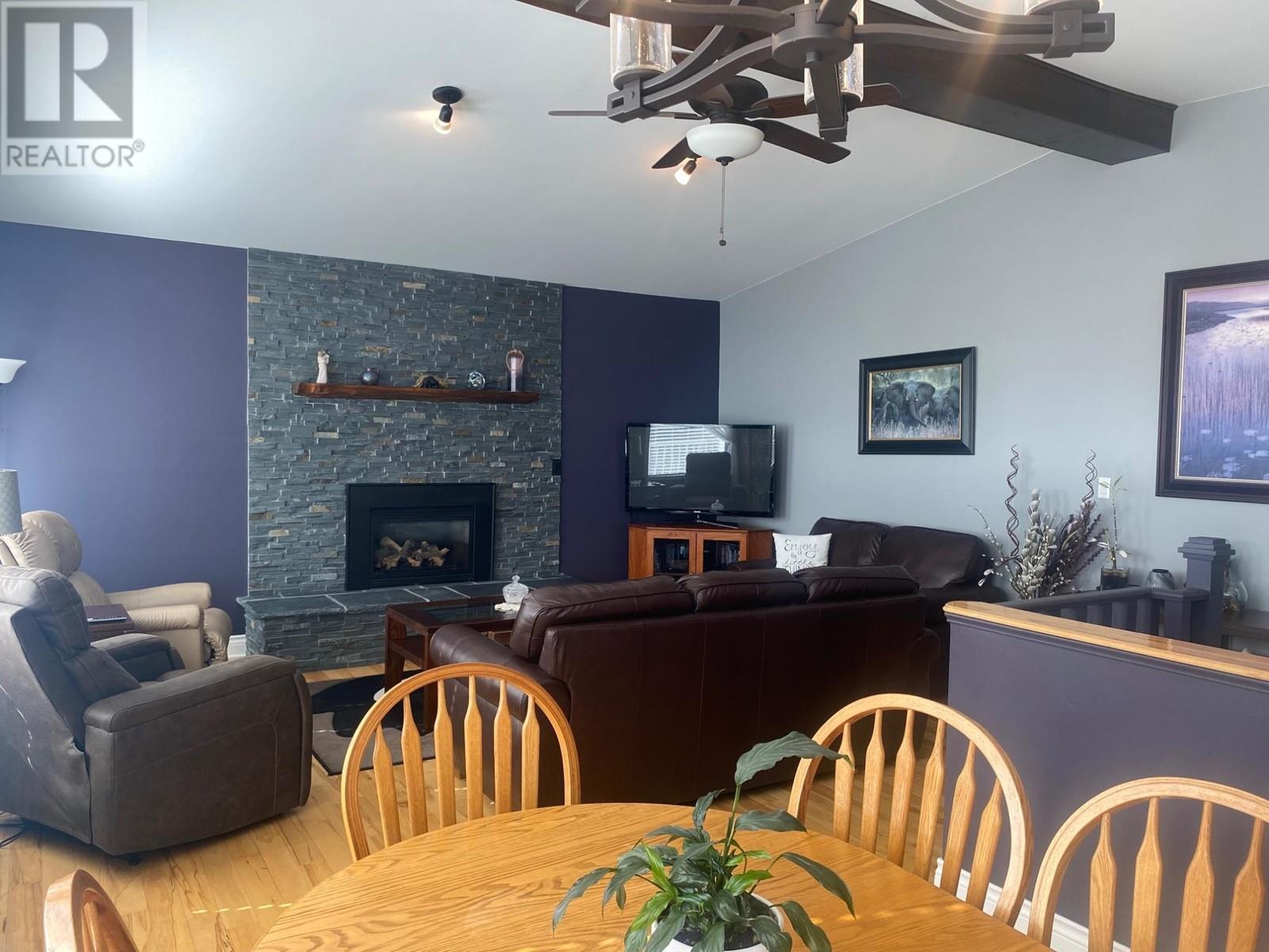 Property at 2849 LABURNUM Drive image 4