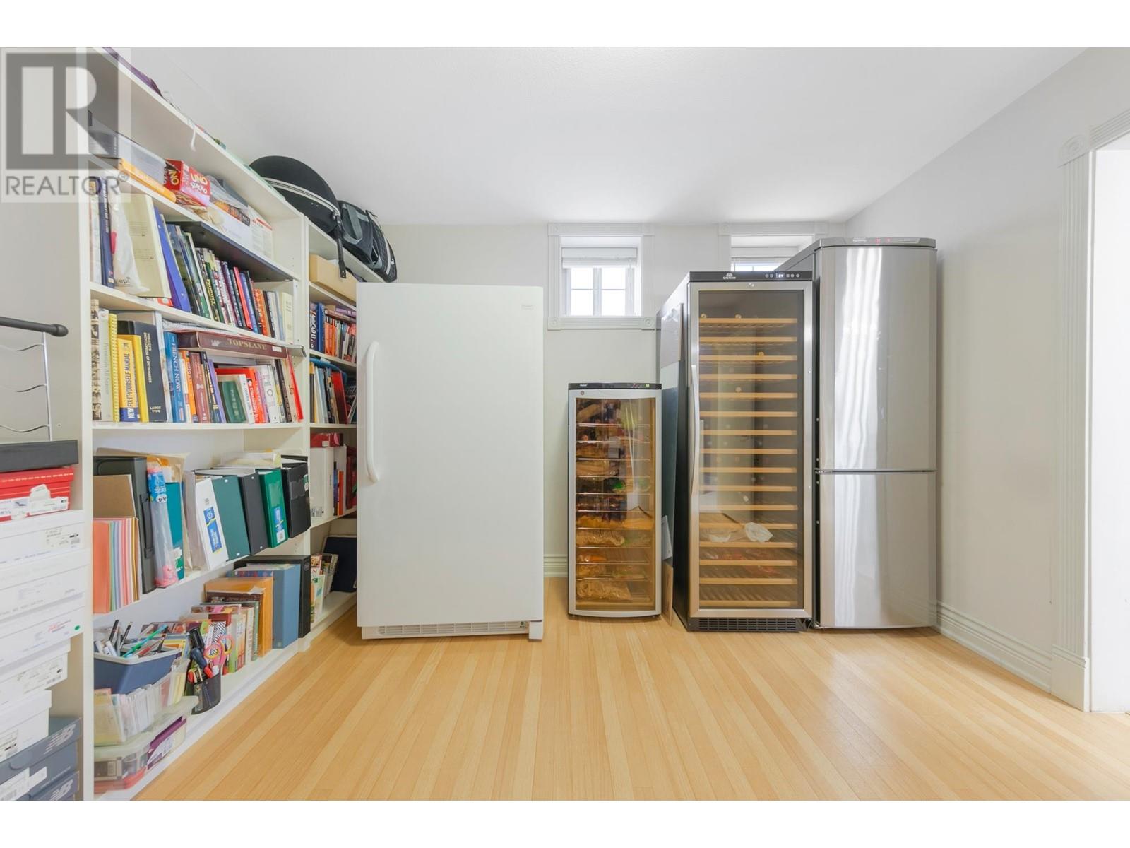 Listing Picture 27 of 34 : 1688 W 61ST AVENUE, Vancouver / 溫哥華 - 魯藝地產 Yvonne Lu Group - MLS Medallion Club Member