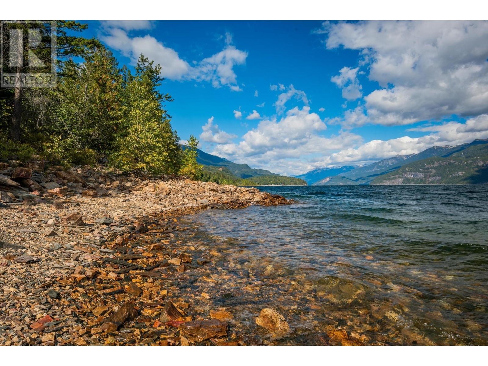 5342 AMUNDSEN  Road Kaslo