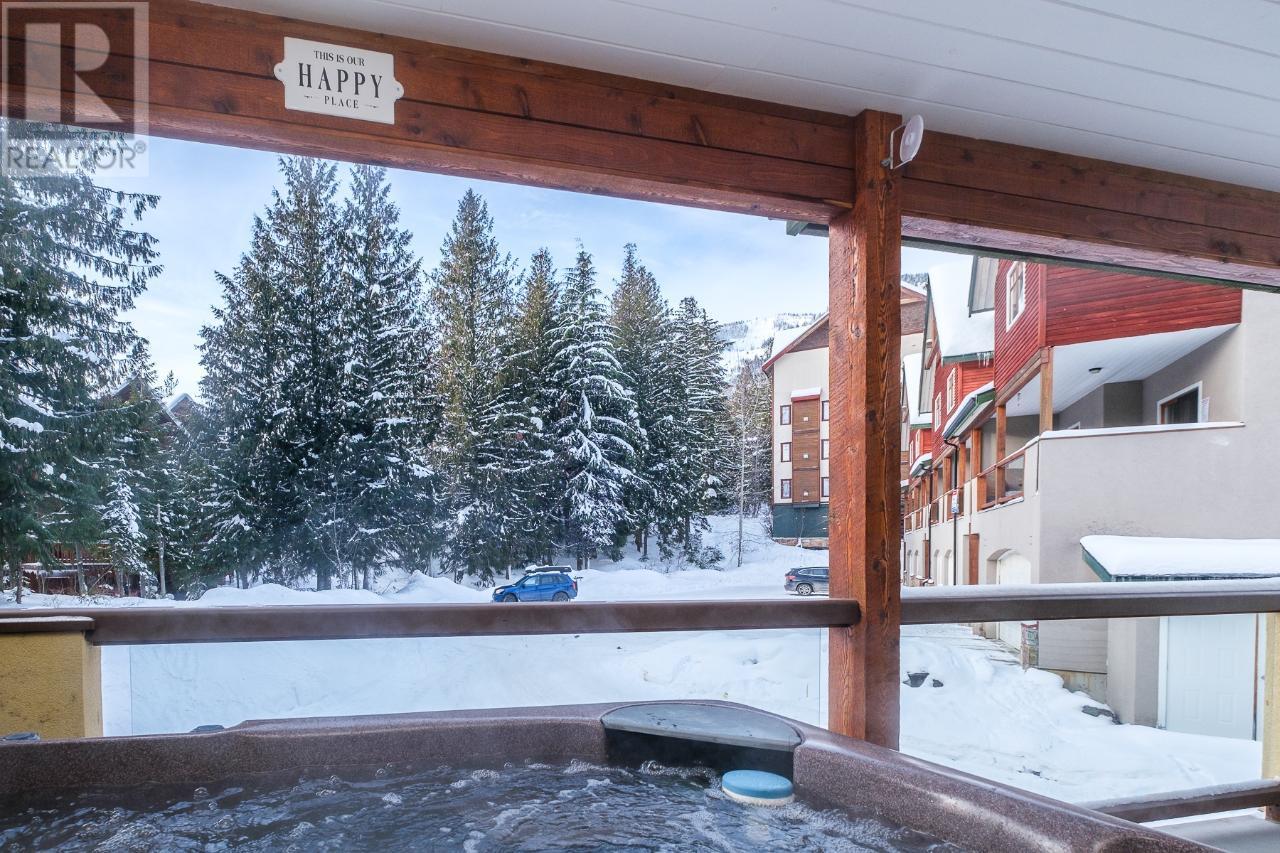 1001 MOUNTAIN VIEW  Road Unit# E Rossland