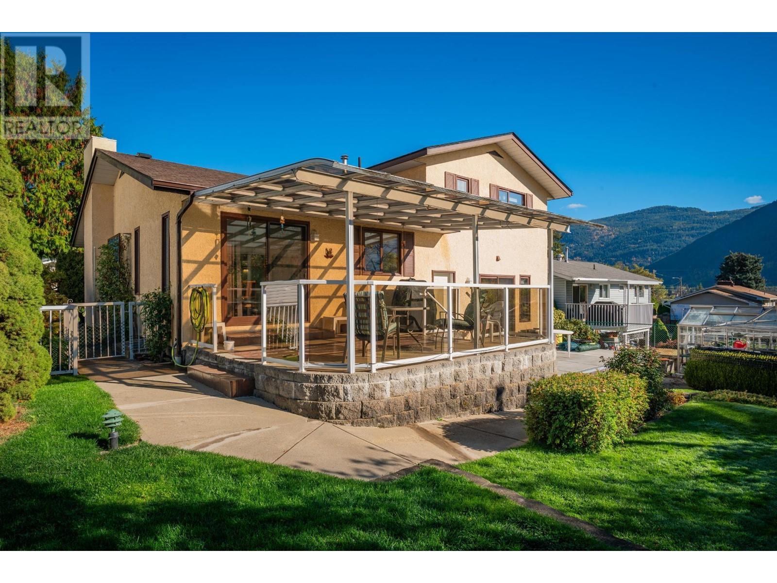 804 28TH  Street Castlegar