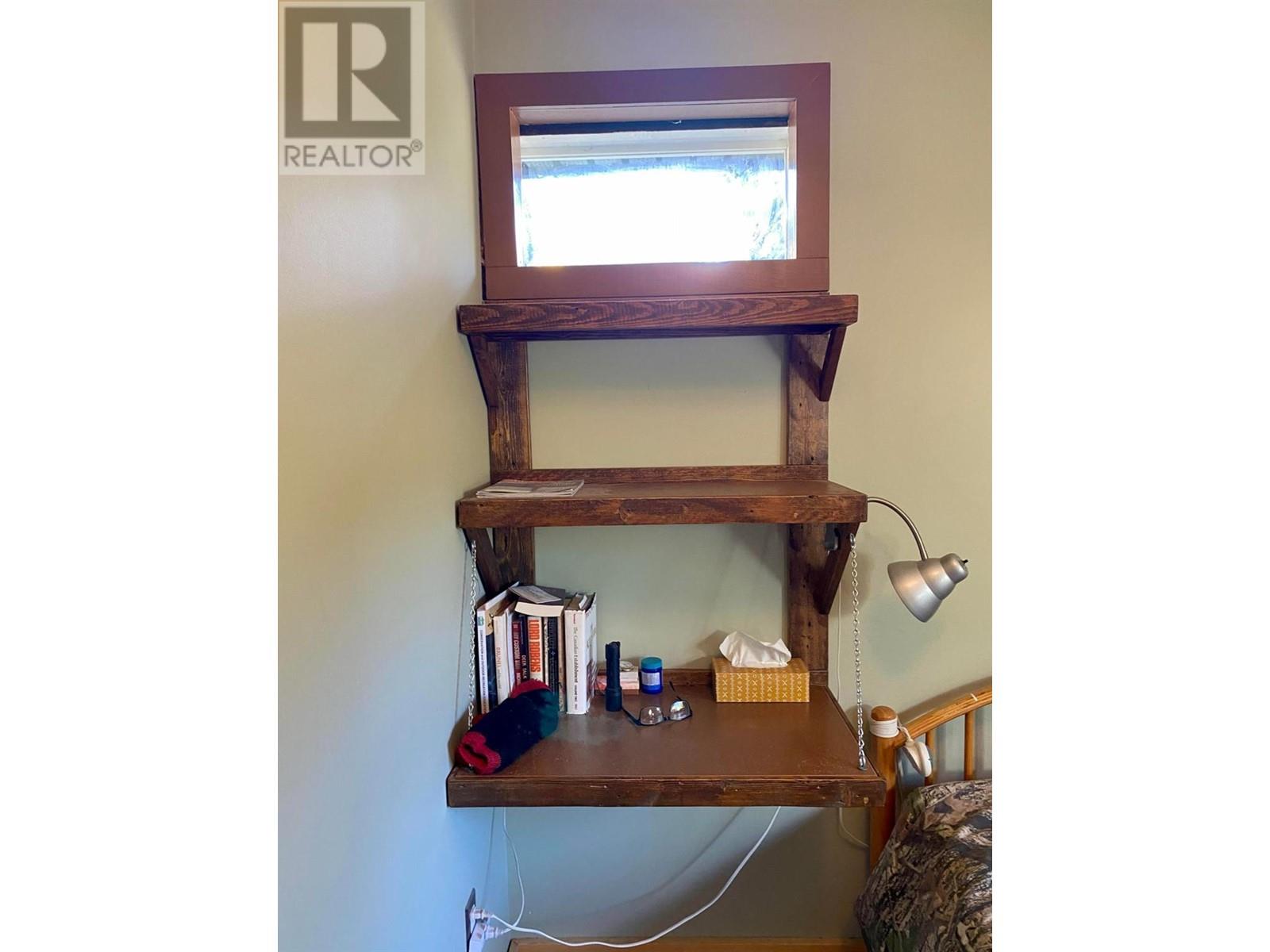 6927 Customs Road, Kingsgate, British Columbia  V0B 1V1 - Photo 14 - 2480062