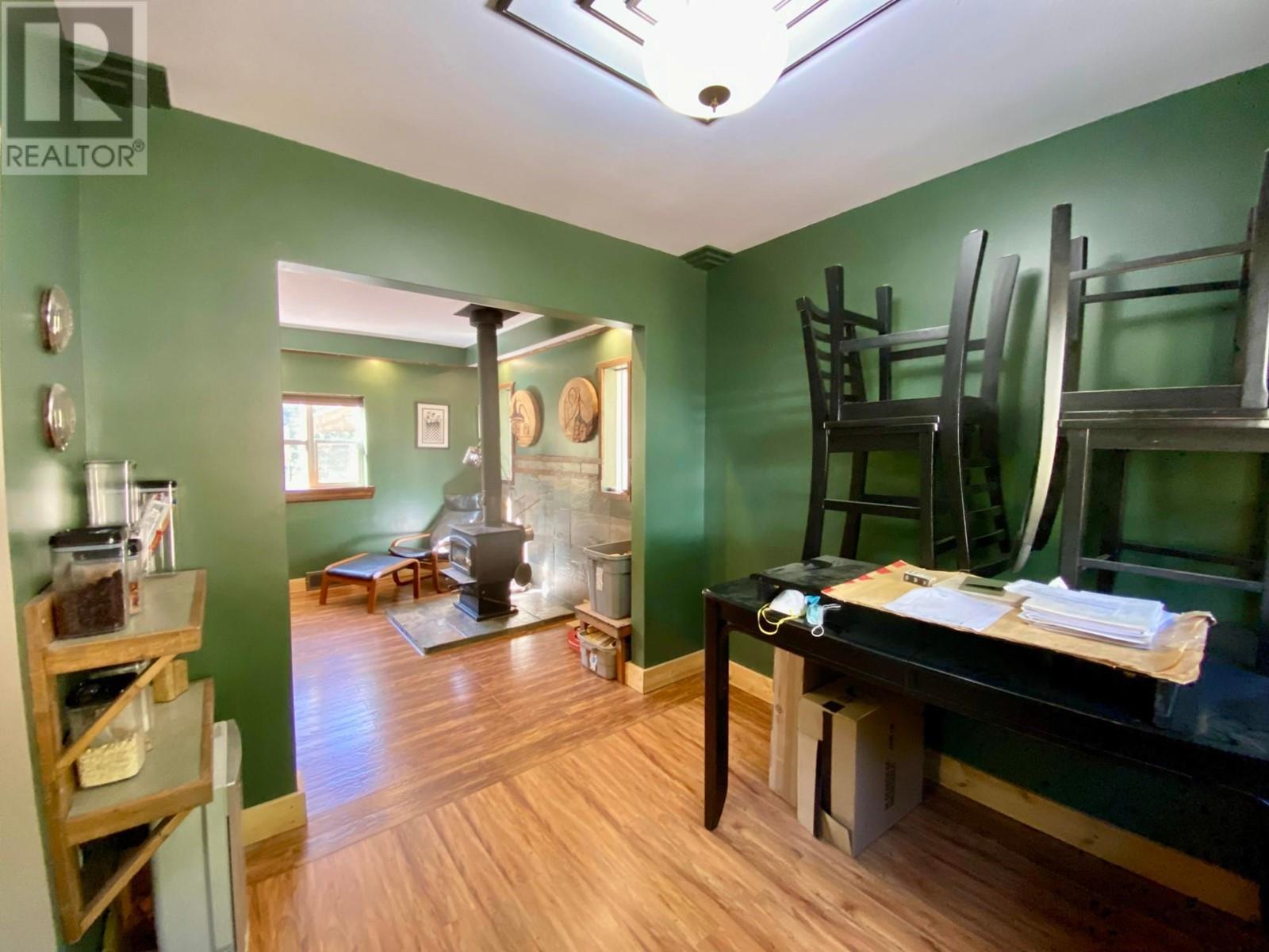 6927 Customs Road, Kingsgate, British Columbia  V0B 1V1 - Photo 7 - 2480062